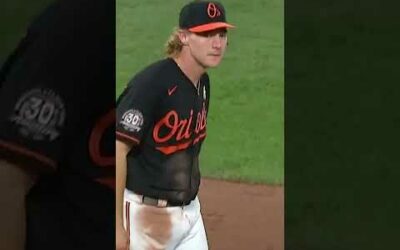 Gunnar Henderson turns double play and Orioles magic continues!