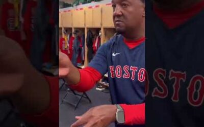 Class is in session with the Hall of Famer Pedro Martinez! 🎥: @bh_masataka34