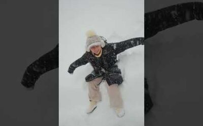 Snow Angel in Hokkaido 스노우엔젤 in 홋카이도 #Shorts