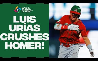 Luis Urías CRUSHES A THREE-RUN homer to give Team Mexico an early lead over Team Japan!