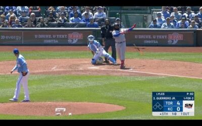 PLATAKA!! Vladdy Jr. DEMOLISHES this baseball for homer in 2nd straight game!