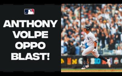 The kid’s got POP! Anthony Volpe BLASTS a late game homer the other way for the Yankees!