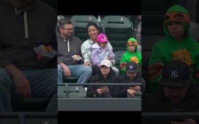 Kid in turtle costume gets foul ball and THROWS IT BACK!! 🤣🤣