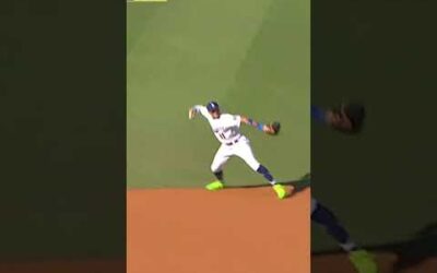 “Sorry, guys. I need to make this play real quick.” Miguel Rojas doesn’t miss a beat. 😂