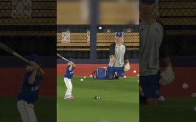 Zack Greinke soft tossing to his kids. 😍