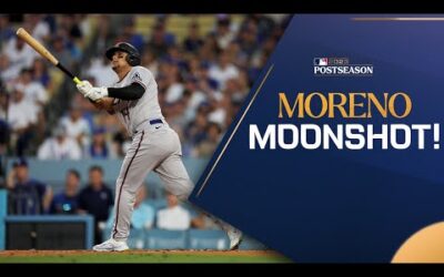 A 1st inning MOONSHOT from Gabriel Moreno in NLDS Game 1!