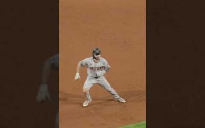 Carrolling through basepaths. #NLCS