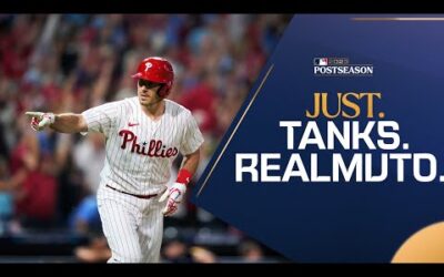 J.T. Realmuto LAUNCHES a 404 foot bomb for the Philadelphia Phillies!