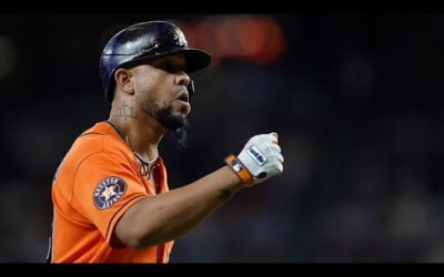 José Abreu hits a MASSIVE 3-run homer in ALCS Game 4!