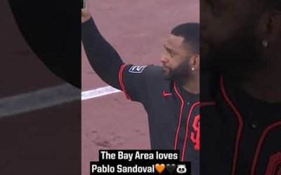 Giants fans love Pablo Sandoval 🧡