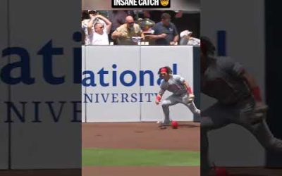 HR robbery of the year?! What a catch by Stuart Fairchild! 😲