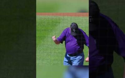 After announcing his retirement, Charlie Backmon’s parents came to throw out the first pitch. 🥹