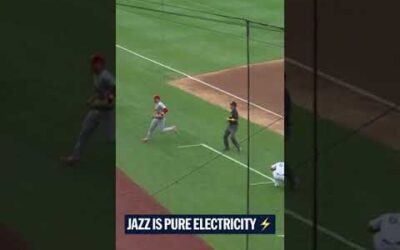 Jazz creates a run for the Yankees by wreaking all sorts of havoc on the basepaths. 🎷