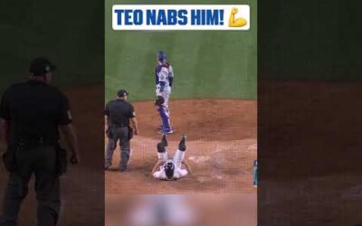 DON’T RUN ON TEO #WorldSeries