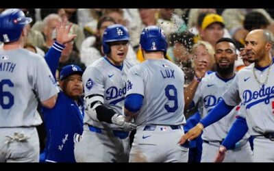 Gavin Lux hits the Dodgers’ 3rd HR of the game!