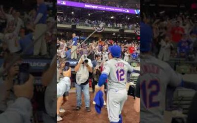 Mets fans get Francisco Lindor fired up 🤩