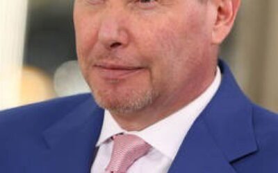 DoubleLine Capital CEO Gundlach is expecting higher rates ahead, cites pro-cyclical policy