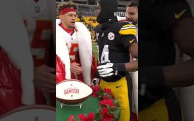 Travis Kelce and Patrick Mahomes in Netflix coats #NFLonNetflix #chiefs #steelers